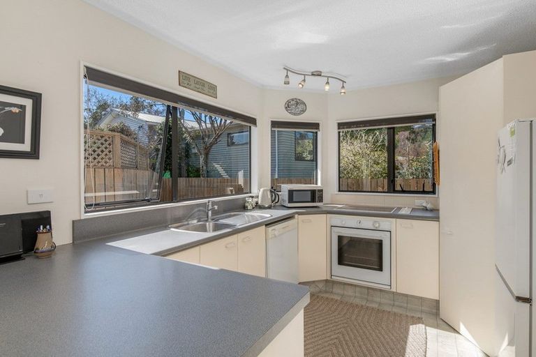 Photo of property in 406b Te Moana Road, Waikanae, 5036