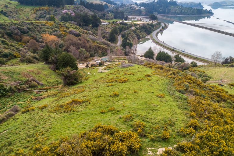 Photo of property in 21 Blanket Bay Road, Sawyers Bay, Port Chalmers, 9023