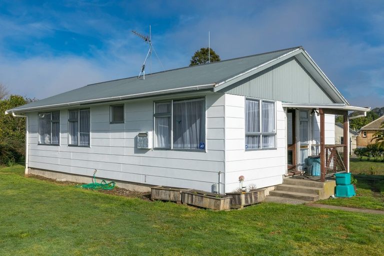 Photo of property in 19 Brownlie Crescent, Huntly, 3700