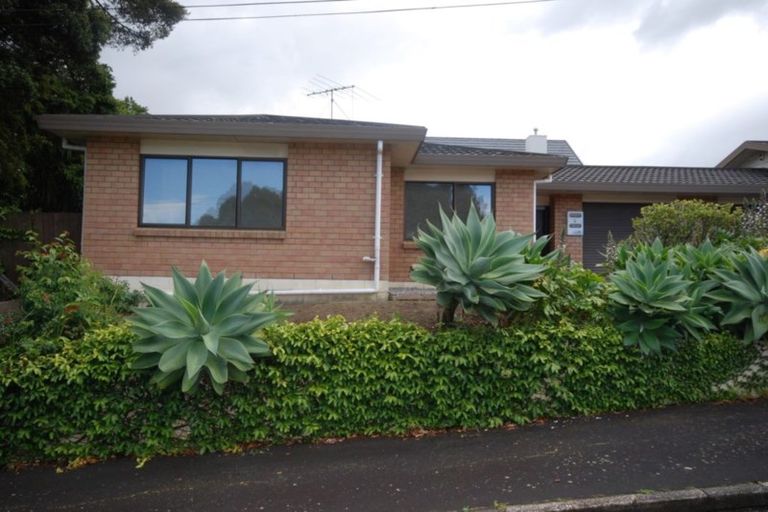 Photo of property in 3/23a Saxon Street, Waterview, Auckland, 1026