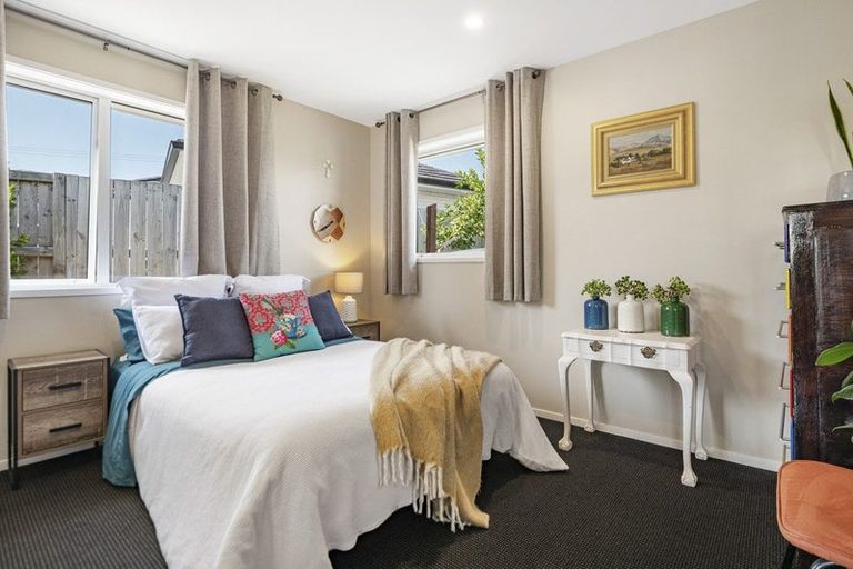 Photo of property in 30 Charlotte Drive, Omokoroa, 3114