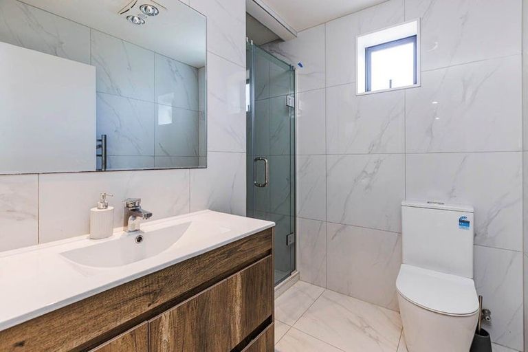 Photo of property in 18b Poruru Close, Papakura, 2110