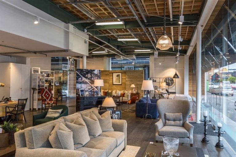 Photo of property in 148 Victoria Street, Cambridge, 3434