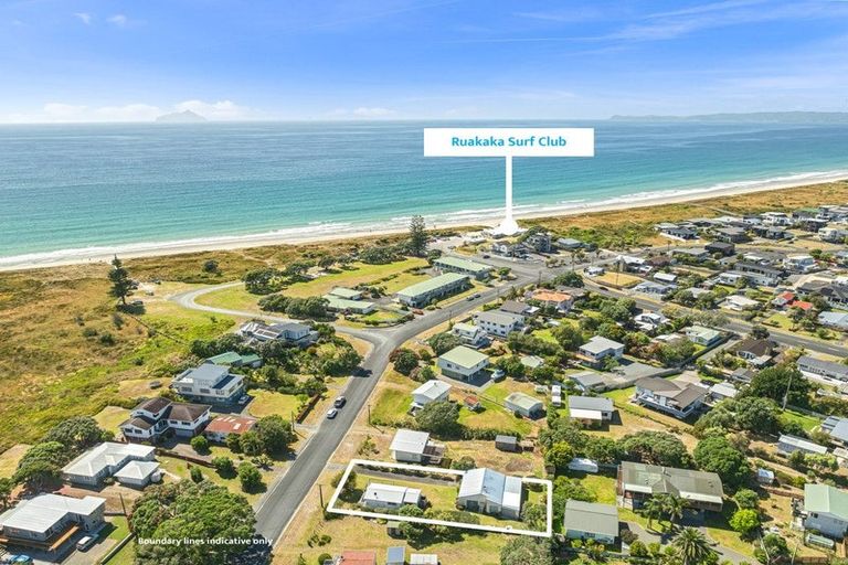 Photo of property in 56 Bream Bay Drive, Ruakaka, 0116