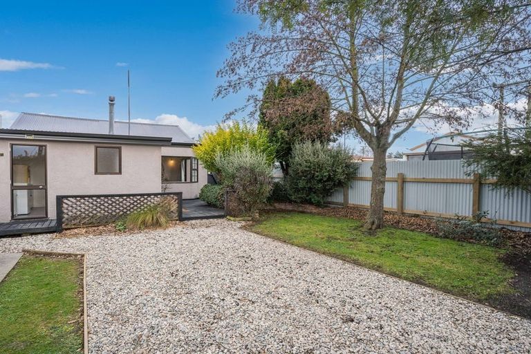 Photo of property in 16 Eden Street, Milton, 9220