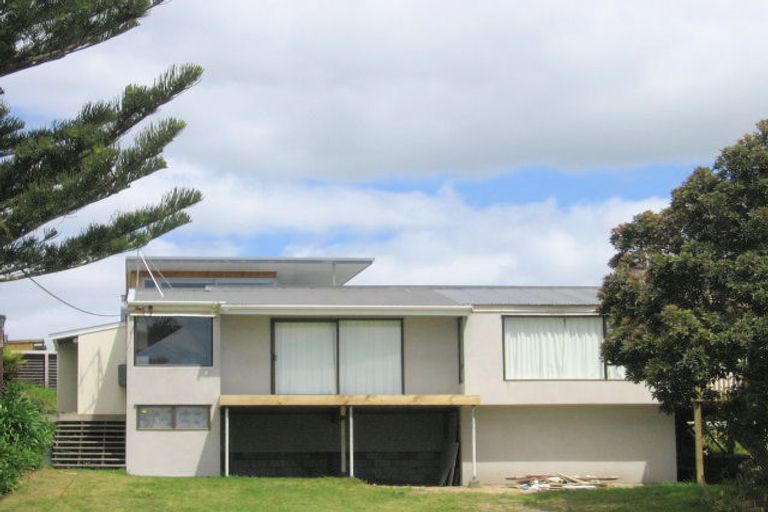 Photo of property in 194 Seaforth Road, Waihi Beach, 3611