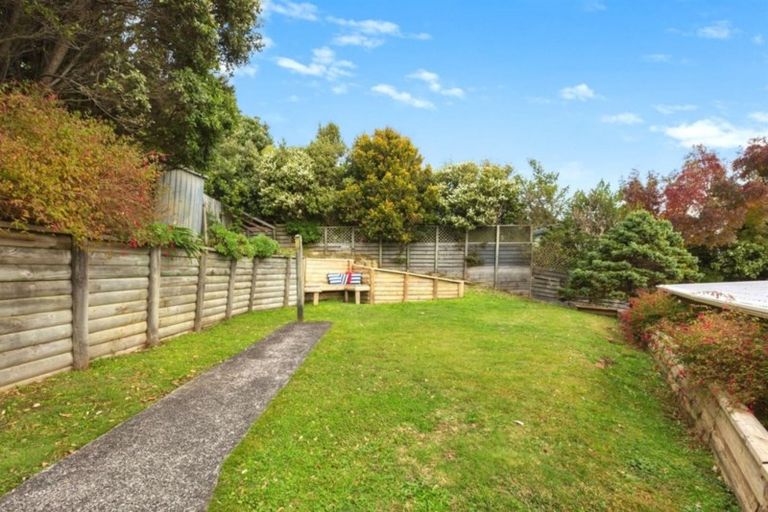 Photo of property in 9 Cleat Street, Whitby, Porirua, 5024