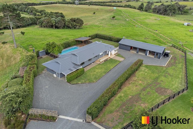 Photo of property in 384 Glenbrook Station Road, Glenbrook, Waiuku, 2681