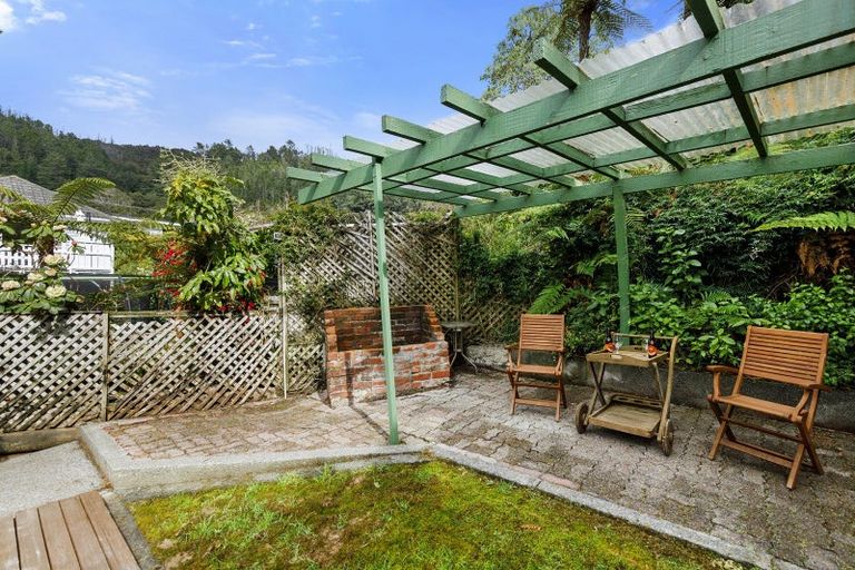 Photo of property in 68 Raukawa Street, Stokes Valley, Lower Hutt, 5019
