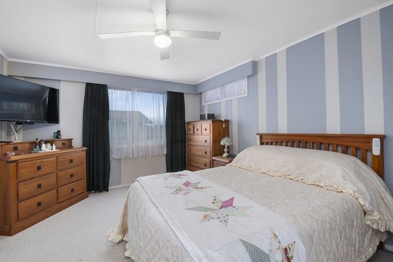 Photo of property in 18 Tarapunga Place, Tokoroa, 3420