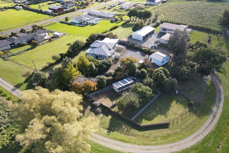 Photo of property in 25 Levin Street, Halcombe, Feilding, 4779