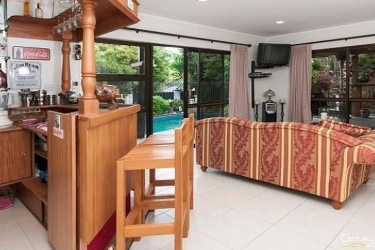 Photo of property in 58 Jandell Crescent, Bucklands Beach, Auckland, 2014