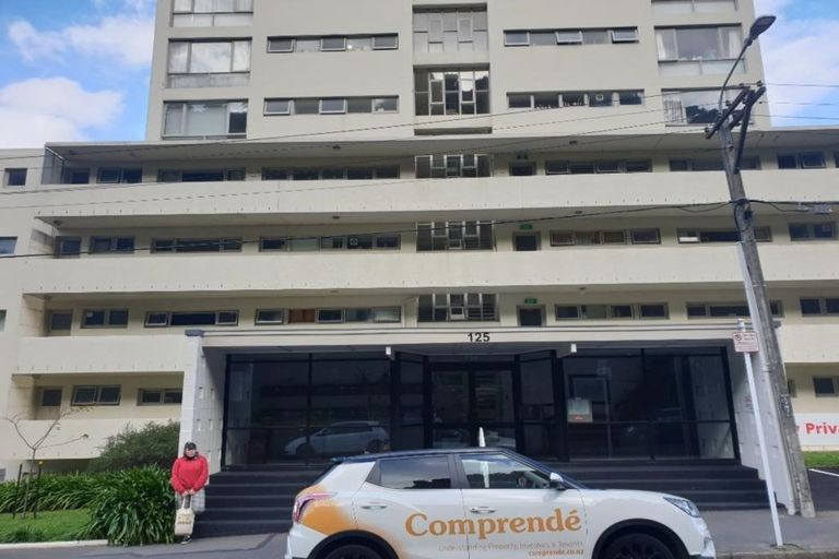 Photo of property in 31/125 Grant Road, Thorndon, Wellington, 6011