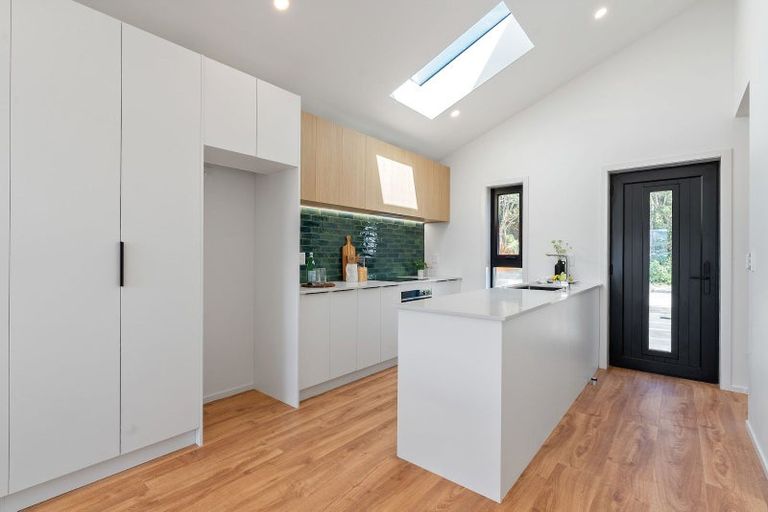 Photo of property in 27 Westhaven Drive, Tawa, Wellington, 5028