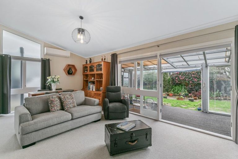Photo of property in 37 Kent Street, Levin, 5510