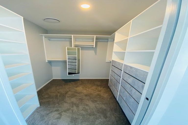 Photo of property in 36 Queen Charlotte Drive, Aotea, Porirua, 5024