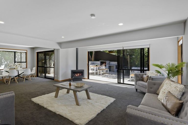 Photo of property in 9 Janice Place, Mount Pleasant, Christchurch, 8081