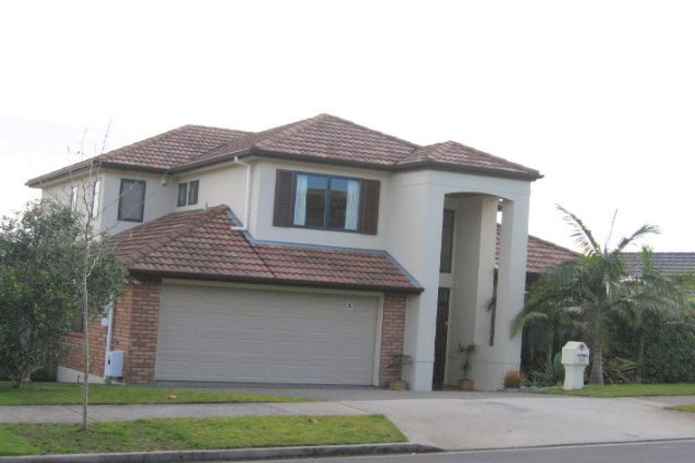Photo of property in 29 Lansell Drive, East Tamaki Heights, Auckland, 2016