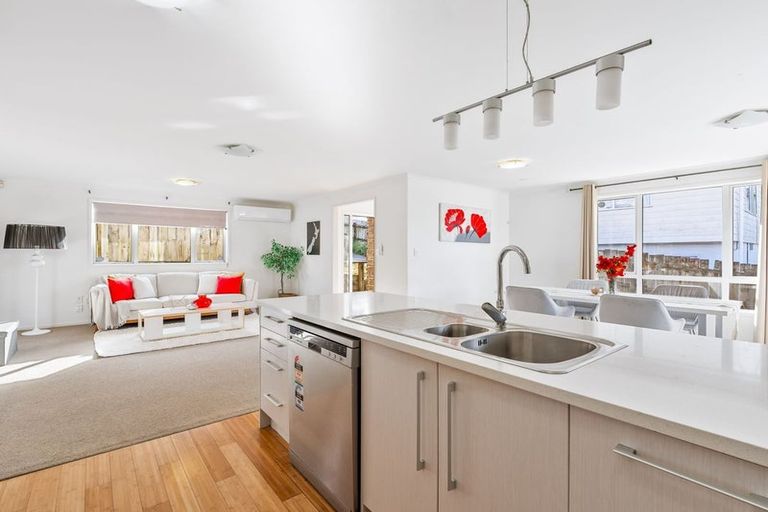 Photo of property in 19b Te Atatu Road, Te Atatu South, Auckland, 0610