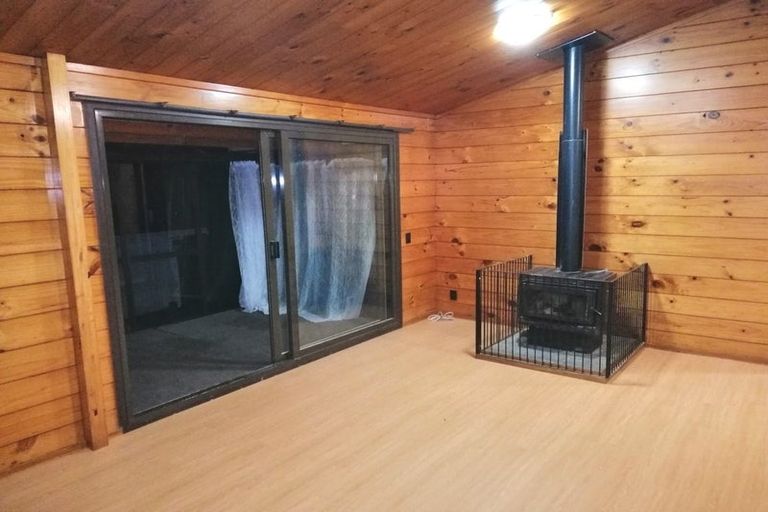 Photo of property in 10 Hazlewood Avenue, Karori, Wellington, 6012