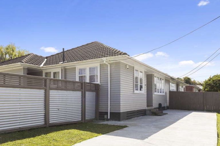Photo of property in 308 George Street, Stokes Valley, Lower Hutt, 5019