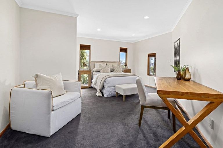 Photo of property in 24 Cliff Road, Torbay, Auckland, 0630