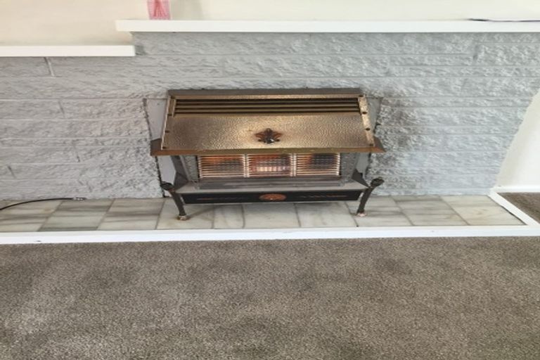 Photo of property in 130 Great South Road, Takanini, 2112