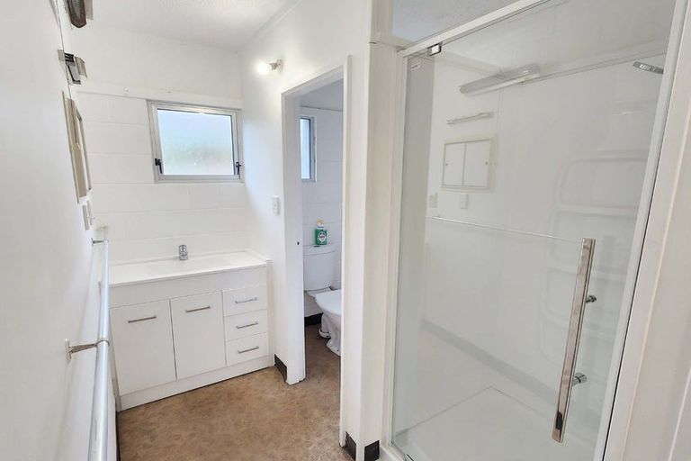 Photo of property in 2/195 Waterloo Road, Hutt Central, Lower Hutt, 5010