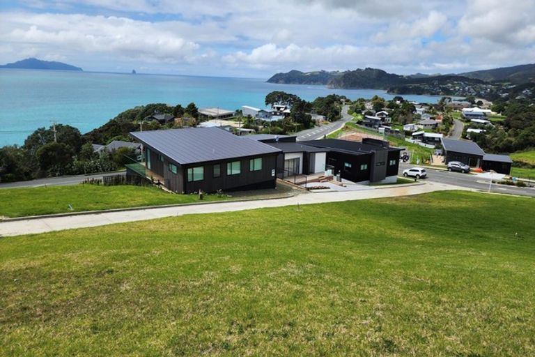 Photo of property in 8 Blue Moon Rise, Langs Beach, 0582