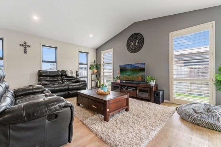 Photo of property in 27 Hebe Crescent, Papamoa Beach, Papamoa, 3118