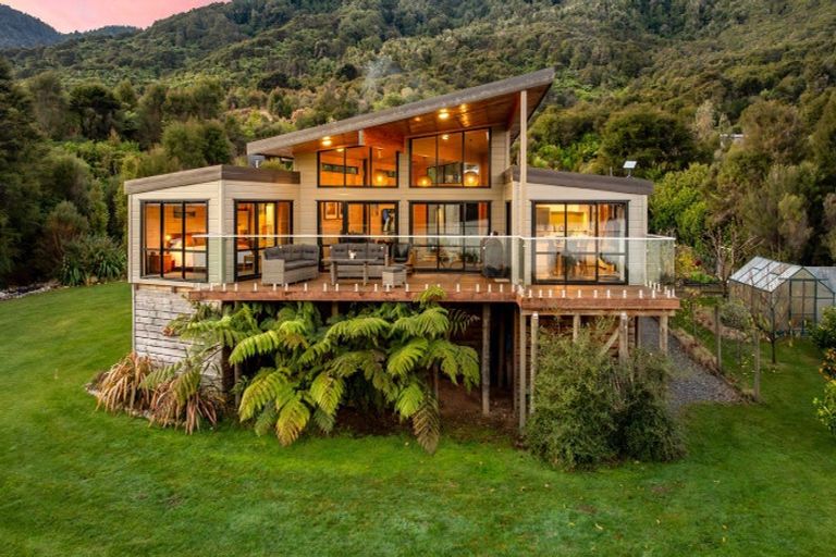 Photo of property in 2626 Kaiuma Bay, Kaiuma Bay, Havelock, 7178