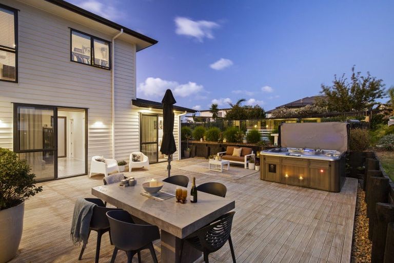 Photo of property in 54 Eighth View Avenue, Beachlands, Auckland, 2018