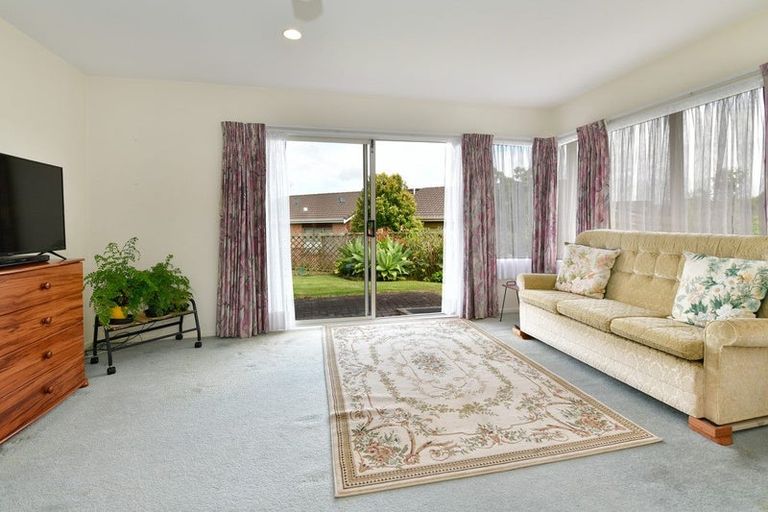 Photo of property in 26 The Grove, Red Beach, 0932