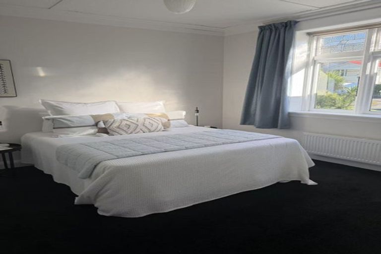 Photo of property in 21 Burrows Avenue, Karori, Wellington, 6012