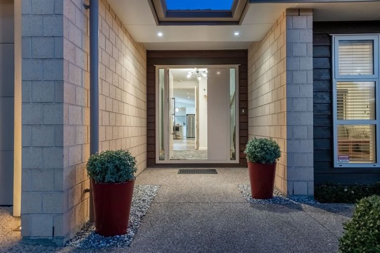 Photo of property in 39 Oceania Sands Way, Papamoa Beach, Papamoa, 3118