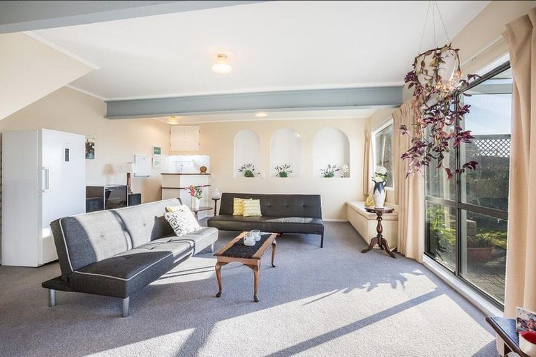 Photo of property in 28 Leeward Drive, Whitby, Porirua, 5024