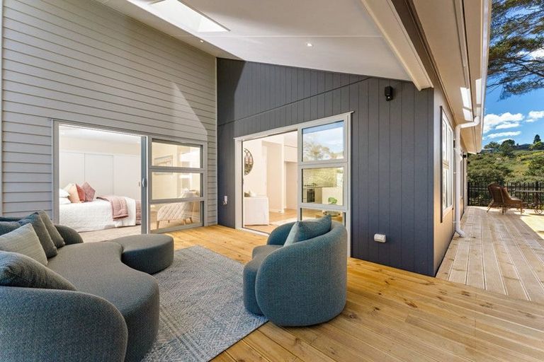 Photo of property in 45 Chamberlain Road, Massey, Auckland, 0614