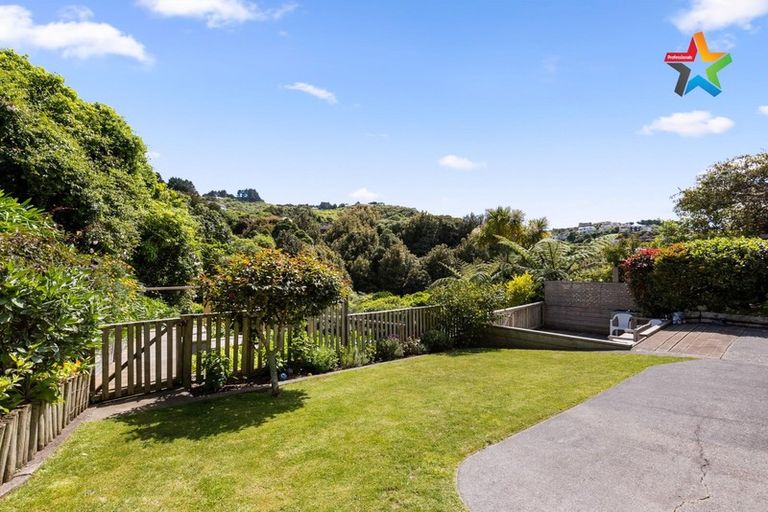 Photo of property in 3a Panorama Grove, Harbour View, Lower Hutt, 5010
