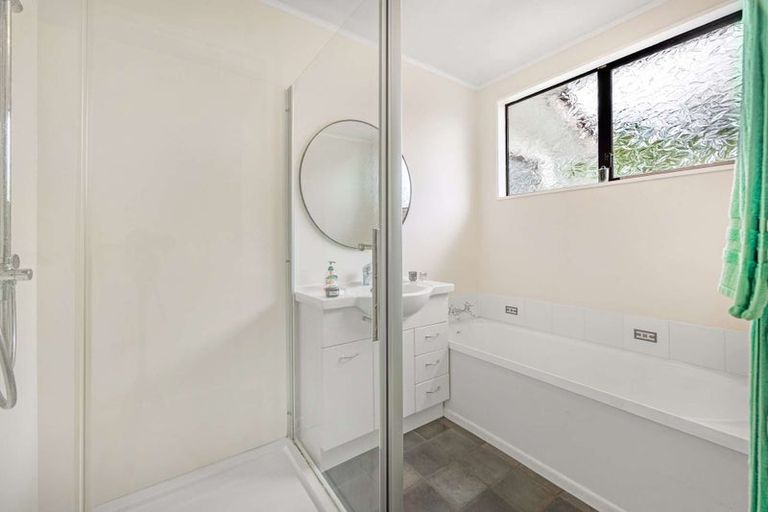 Photo of property in 142 Holborn Drive, Stokes Valley, Lower Hutt, 5019