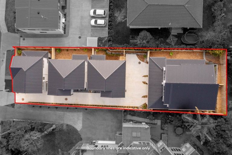 Photo of property in 33d Garadice Road, Rothesay Bay, Auckland, 0630