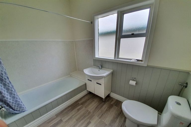 Photo of property in 18 Opie Street, Waimate, 7924