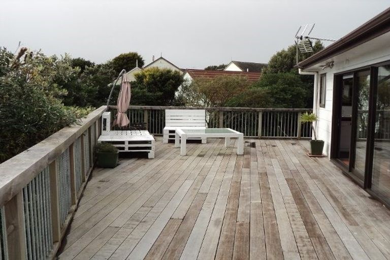 Photo of property in 18 Moki Street, Titahi Bay, Porirua, 5022