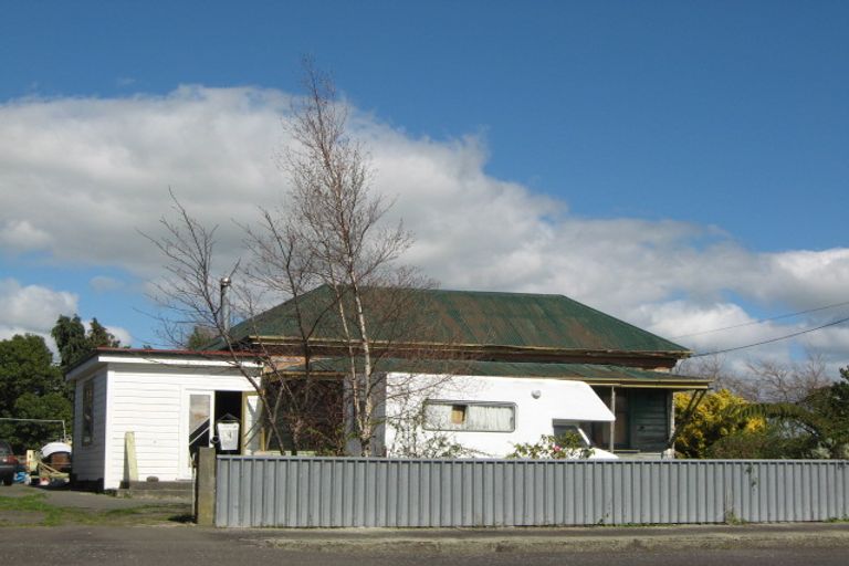 Photo of property in 9 Beaven Street, Marton, 4710