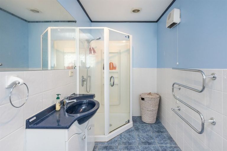 Photo of property in 40 Terry Crescent, Milson, Palmerston North, 4414