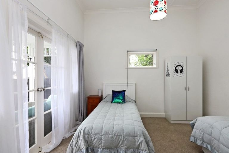 Photo of property in 4 Lamason Street, Greenmeadows, Napier, 4112