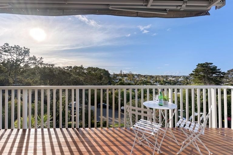 Photo of property in 1/98 Park Rise, Campbells Bay, Auckland, 0630