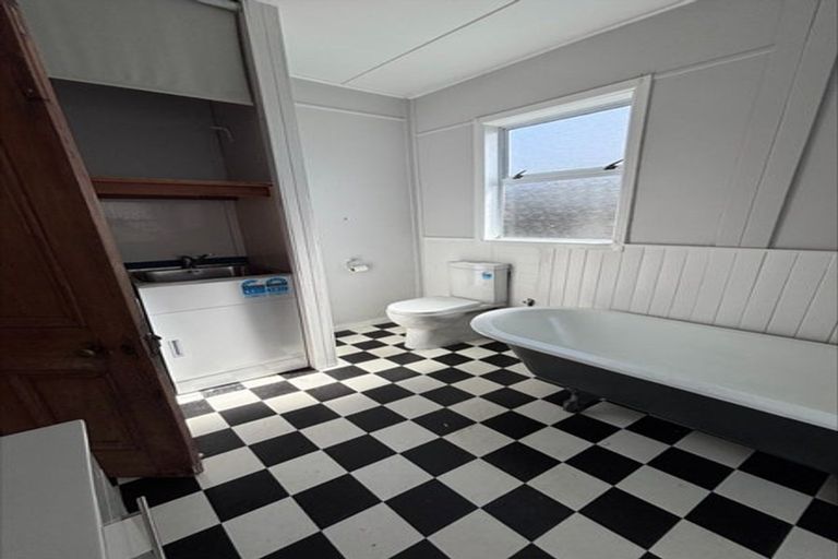 Photo of property in 43 Tasman Street, The Wood, Nelson, 7010