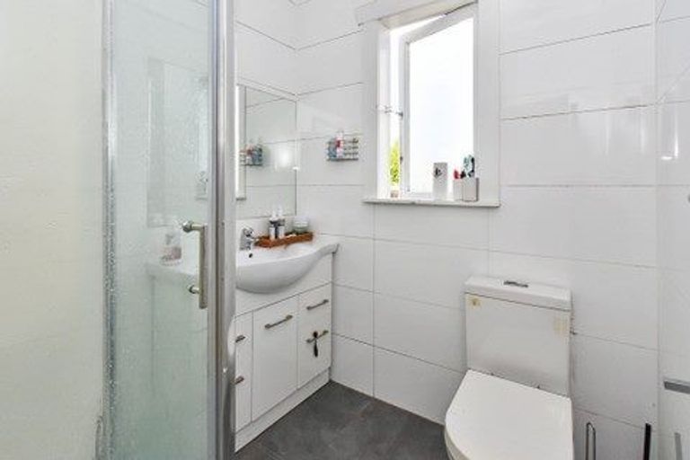 Photo of property in 32 Marr Road, Manurewa, Auckland, 2102