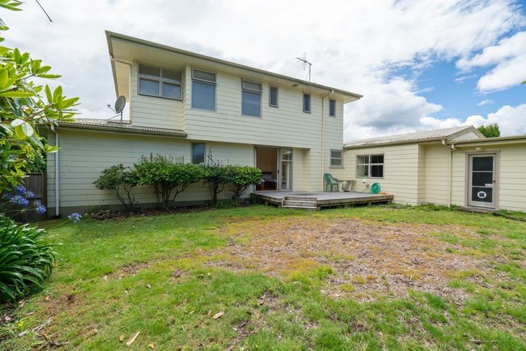 Photo of property in 22 Pokaka Crescent, Wharewaka, Taupo, 3330