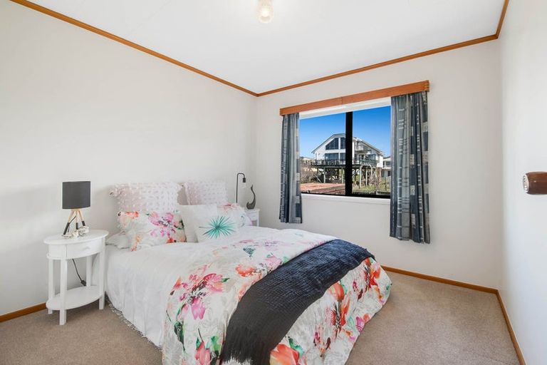 Photo of property in 9 Carmen Terrace, Snells Beach, 0920